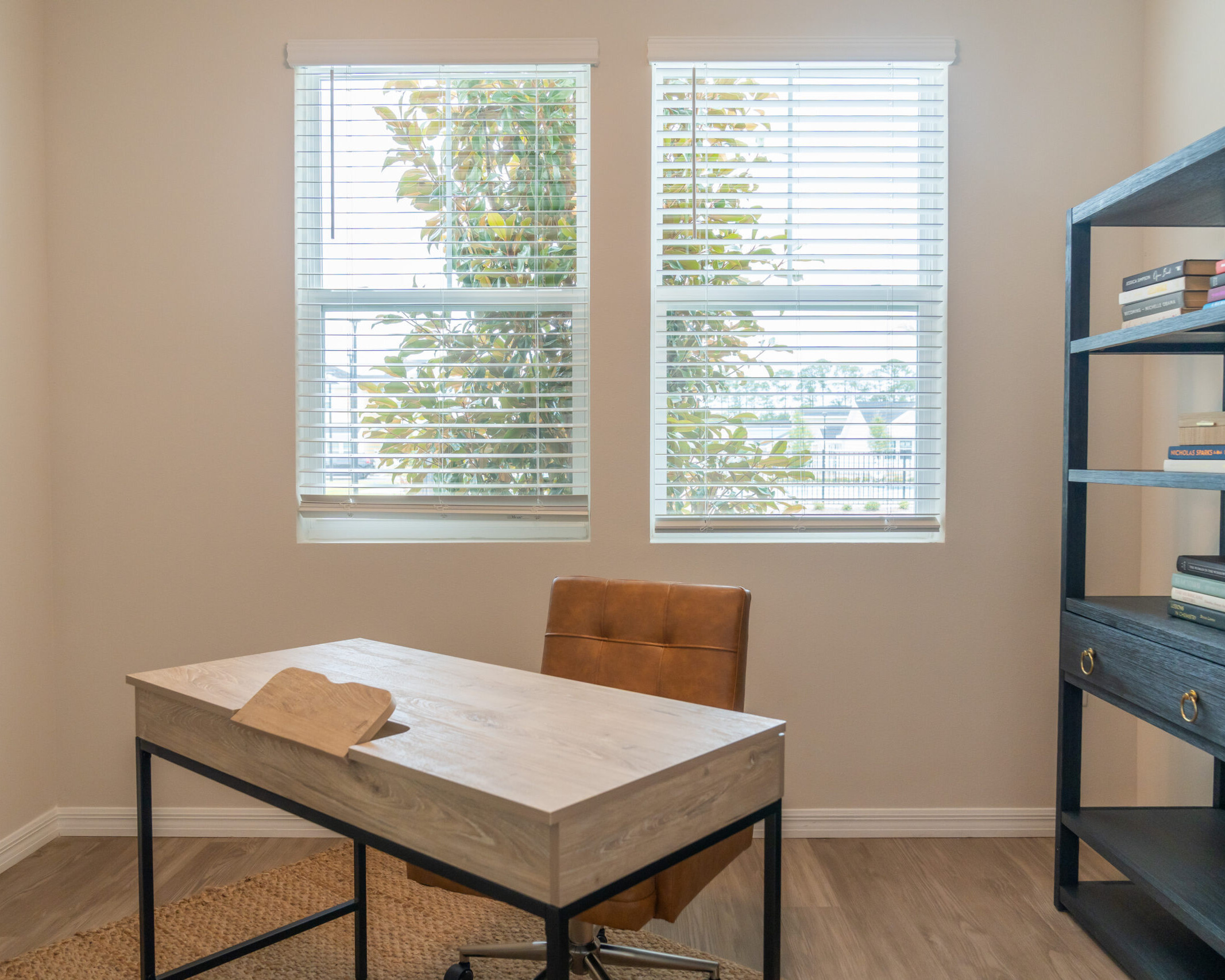 rental home office