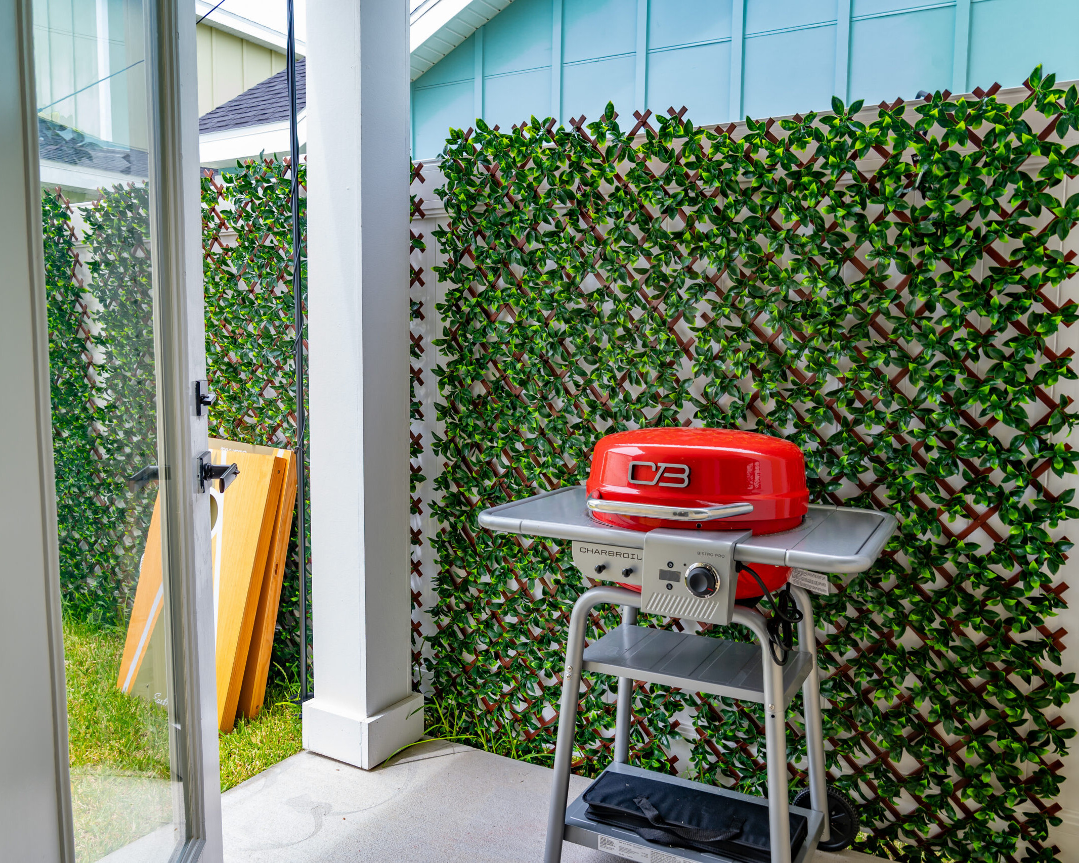 backyard of The Eleanor Daytona