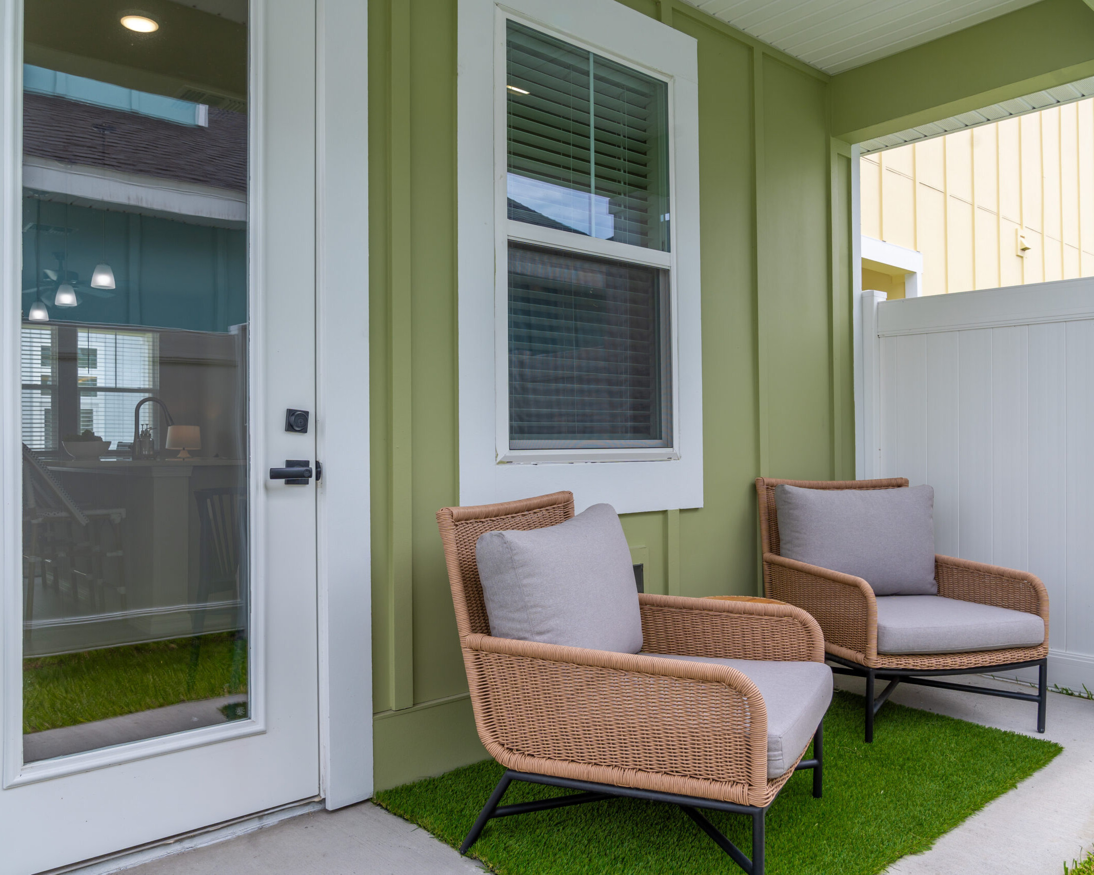 front porch rental home