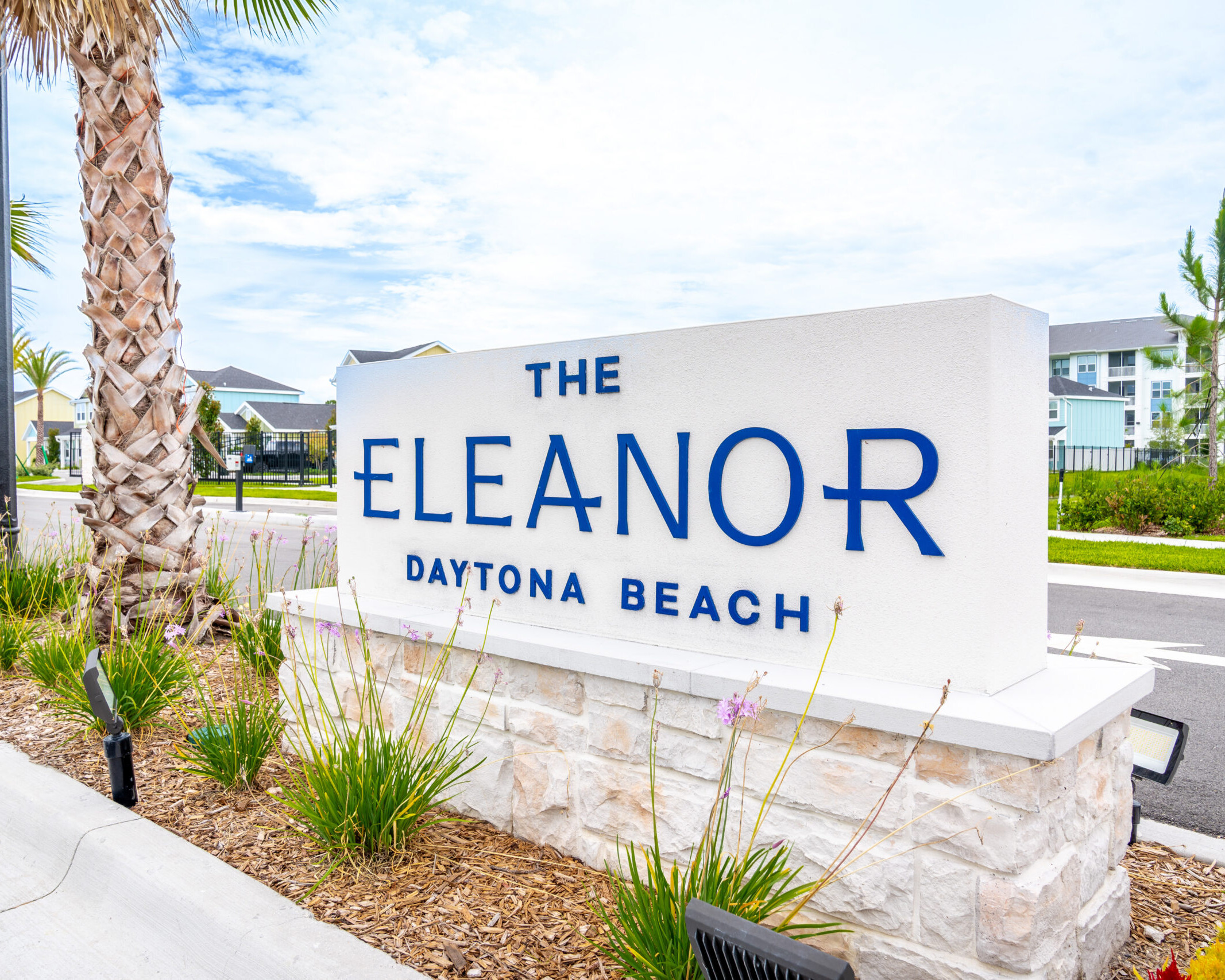 The Eleanor Daytona Beach welcome sign