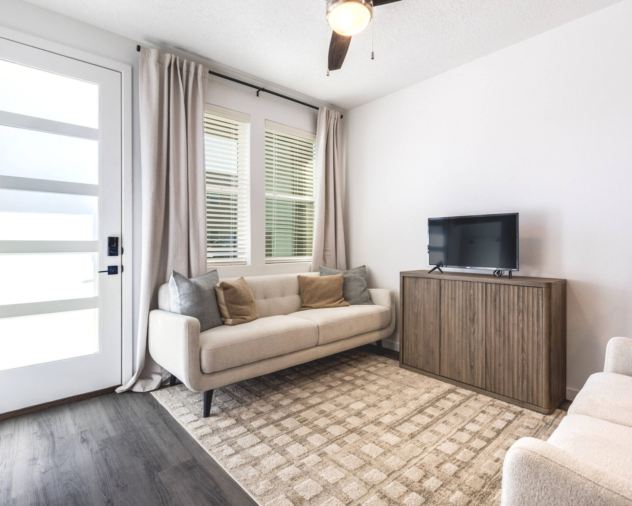 neat and upscale living area